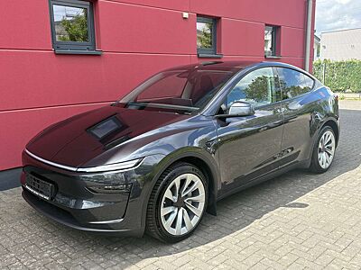Tesla Model Y NEUES MODELL JUNIPER LONG RANGE AWD 514PS 1-HAND*