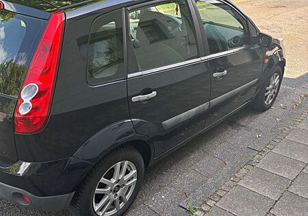 Ford Fiesta 1.3 Fun X