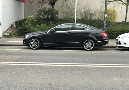 Mercedes-Benz C 220 CDI DPF Coupe 7G-TRONIC 18 Zoll AMG Felgen