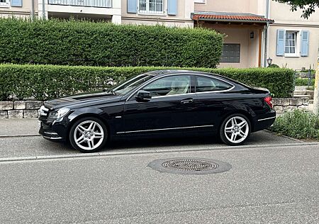 Mercedes-Benz C 220 CDI DPF Coupe 7G-TRONIC 18 Zoll AMG Felgen