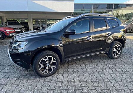 Dacia Duster gebraucht kaufen Dacia Duster Celebration DCi 115 4x4 Leder AHK uvm