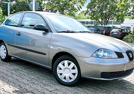 Seat Ibiza (NEU TÜV) Klima/ 8xfach Reifen / City Car