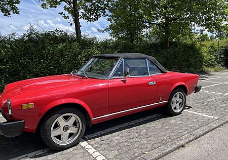 Fiat 124 Spider