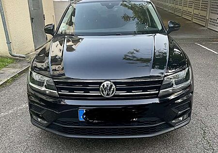 VW Tiguan Volkswagen 2.0 TDI SCR DSG Join 1. Hand