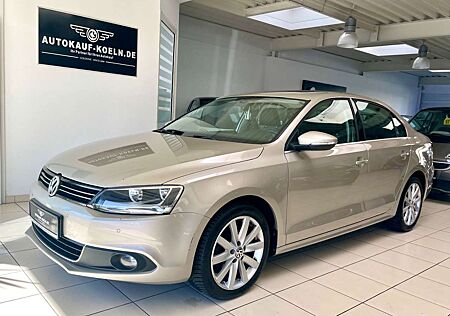 VW Jetta Volkswagen VI Match 1,4 /Klima/Navi/Leder/SchiebDach