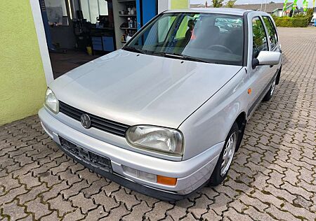 VW Golf Volkswagen 1.8 Europe Automatik Zahnriemen Tüv neu