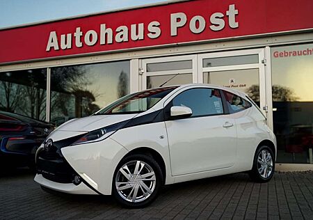 Toyota Others Aygo AYGO x-play Navi Kamera Klima Bluetooth