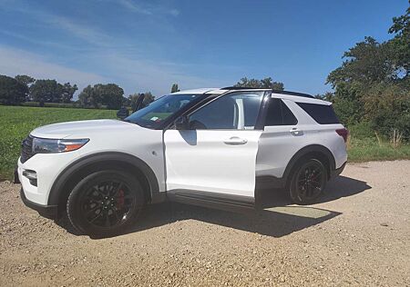 Ford Explorer XLT 2,3 Ecoboost