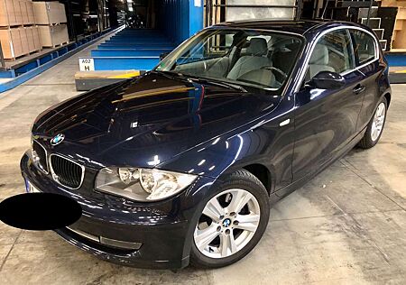BMW 120 i Rentnerfzg 97tkm Scheckheftgepflegt