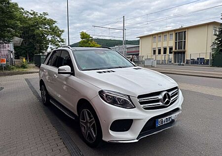 Mercedes-Benz GLE 350 4Matic 9G-TRONIC AMG Line Panorama