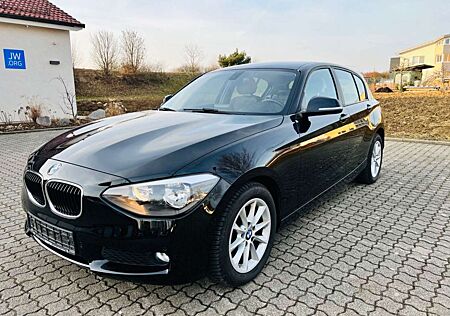 BMW 116 i*AUTOMATIK*NAVI*LEDER*2.Hand*SH-GEPFLEGT*