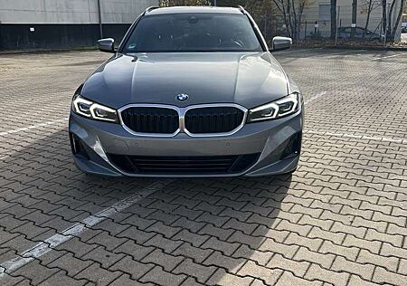 BMW 318d 318 Touring Aut. FACELIFT SCHADOW LINE PANORAMA L
