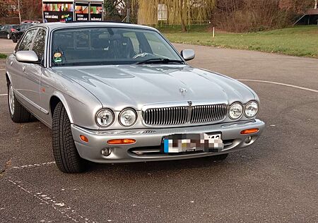 Jaguar XJ8 X308 / Sovereign