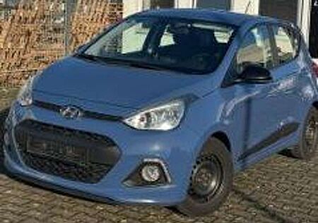 Hyundai i10 1.2 Fifa World Cup EditionTÜVNEUScheckheft