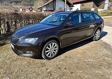 Skoda Superb Combi 2.0 TSI DSG Ambition