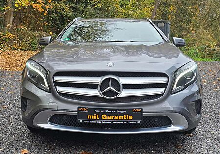 Mercedes-Benz GLA 200 Automatik |Großes Bildschirm|XENON