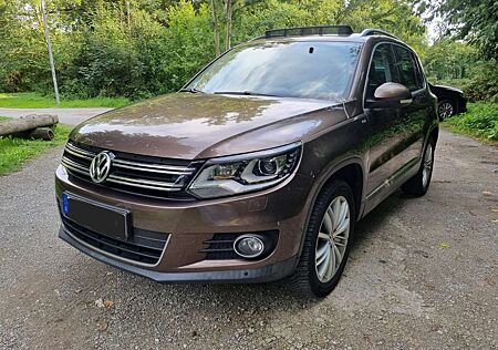 VW Tiguan Volkswagen Diesel 2.0 TDI DPF 4Motion DSG Cup Sport