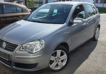 VW Polo Volkswagen 4 Silver Edition, Klimaautomatik, Anhängerk