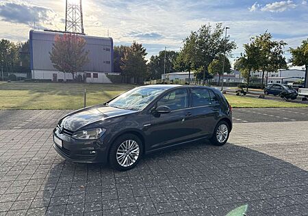 VW Golf gebraucht kaufen VW Golf Volkswagen 2.0 TDI 4Motion BlueMotion Technology Comfortline
