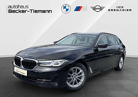 BMW 520 d xDrive Touring/ AHK/ DrivAss Prof./ ParkAss+/ St