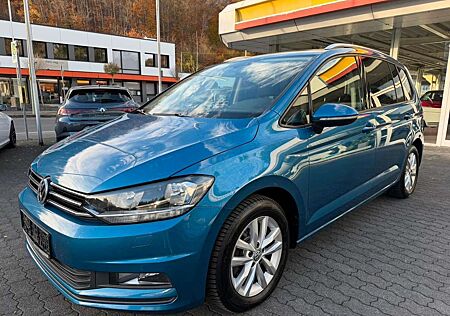 VW Touran Volkswagen Comfortline BMT, 7. S, PANO,