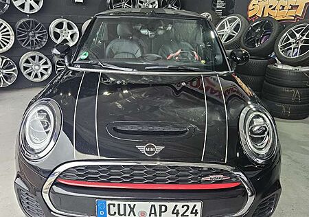 Mini John Cooper Works Cabrio Sport-Aut.