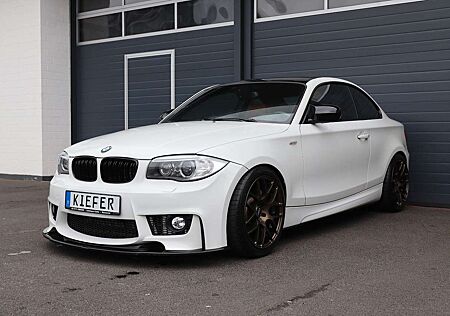 BMW 135 i Coupé/HarmanKardon/Tempomat/Schiebedach/R18