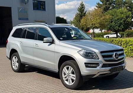Mercedes-Benz GL 350 BlueTec 4Matic*7Sitzer*Navi*DistronicPlus