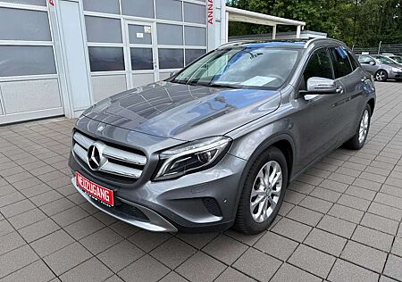 Mercedes-Benz GLA 200 CDI*ALLRAD+1.HAND+BI-XENON+NAVI+AHK*
