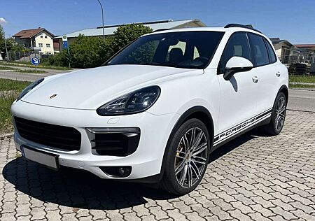 Porsche Cayenne S Diesel mit Panorama Dach, AHK, 21 Zoll