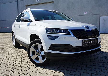 Skoda Karoq 1.5TSI Style DSG AHK Navi LED PDC 1.Hand