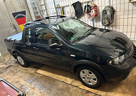 Fiat Strada 1.3 JTD Lange Kabine Adventure