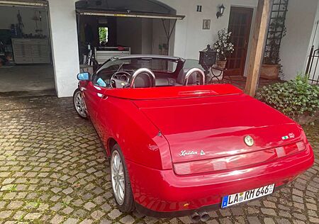Alfa Romeo Spider 2.0 16V Twin Spark L