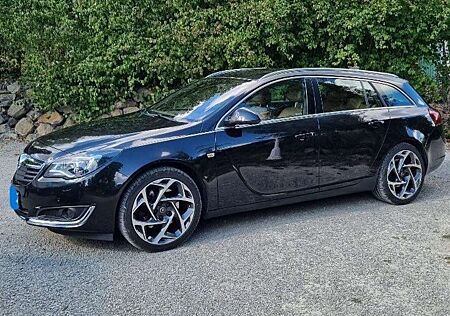 Opel Insignia 2.0 ECOTEC DI Turbo Sports Tourer Aut Inn