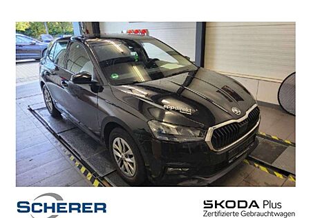 Skoda Fabia 1.0 TSI DSG Style Navi, PDC, Smart Link