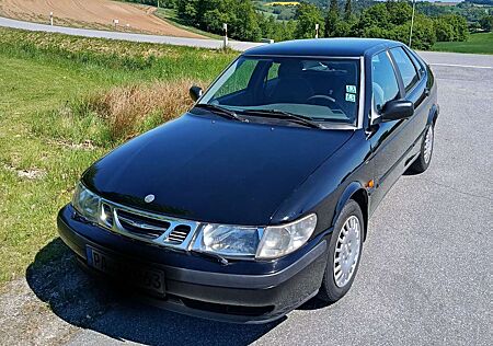 Saab 9-3 2.0i