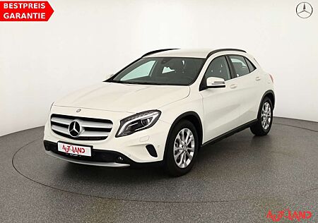 Mercedes-Benz GLA 200 7G-DCT Style Bi-Xenon Navi Sitzheizung