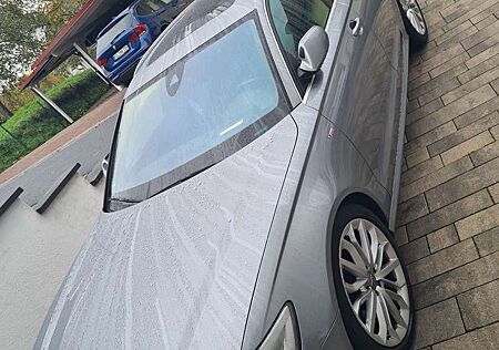 Audi A6 Avant 3.0 TDI DPF quattro tiptronic