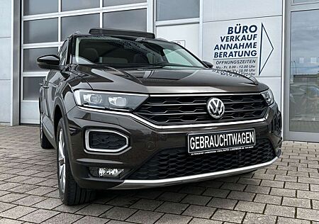 VW T-Roc Volkswagen 1.5 TSI DSG Style ACC PANO AHK KAM DE-FZG.