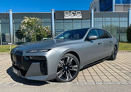 BMW 740 d xDrive M Sport B&W,Fond Ent,Skylo,VOLL