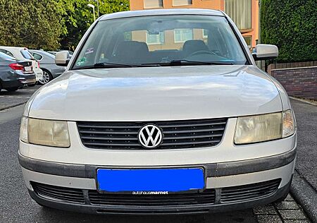 VW Passat Volkswagen 1.8 5V Comfortline