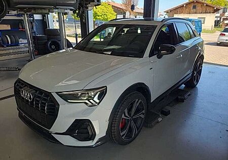 Audi Q3 S line 40 TFSI quattro 140(190) kW(PS) S tron
