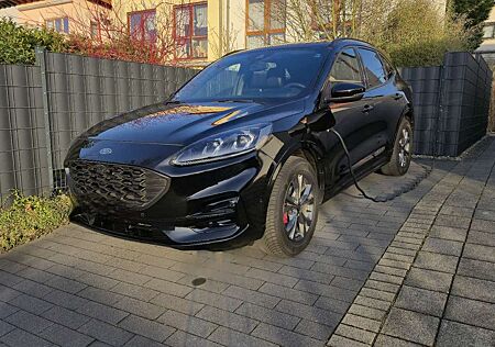 Ford Kuga Plug In Hybrid - ST-LINE X