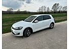 VW e-Golf Volkswagen VII mit Voll-Lederausstattung