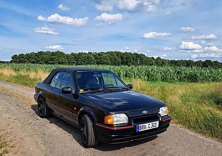 Ford Escort XR3i Cabrio EZ 07/90 Tüv 04/26 164tkm