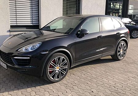 Porsche Cayenne Turbo Tiptronic S