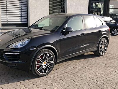 Porsche Cayenne Turbo Tiptronic S
