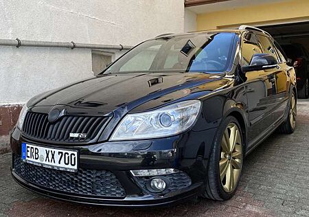 Skoda Octavia Combi 2.0 TSI DSG RS