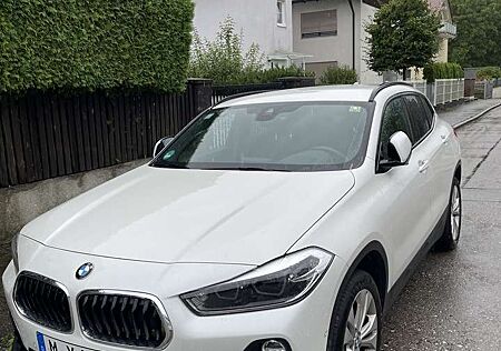 BMW X2 sDrive 20 i Advantage Plus HUD HK AHK