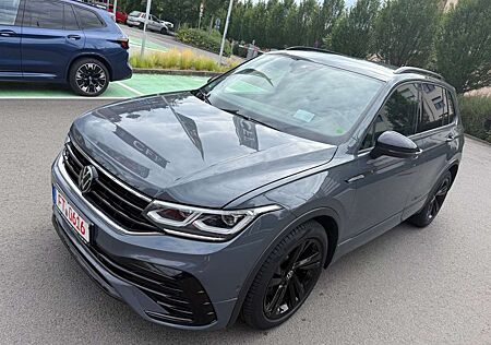 VW Tiguan Volkswagen R-Line 4Motion/Black Style/Standhz/HUD